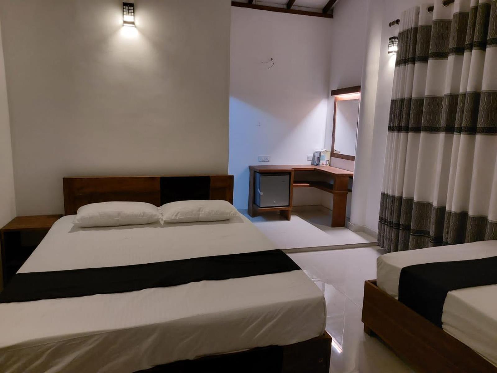Green Shield Resort أنرادابورام الغرفة الصورة