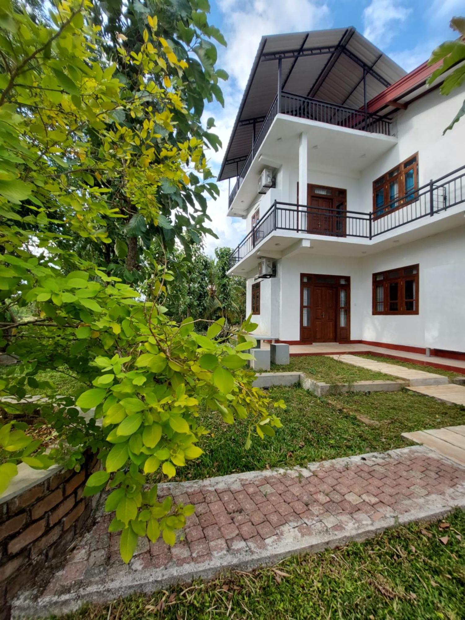 Green Shield Resort أنرادابورام المظهر الخارجي الصورة